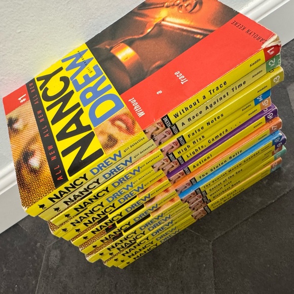 Nancy Drew Girl Detective Paperback books 1-13 - Picture 12 of 12